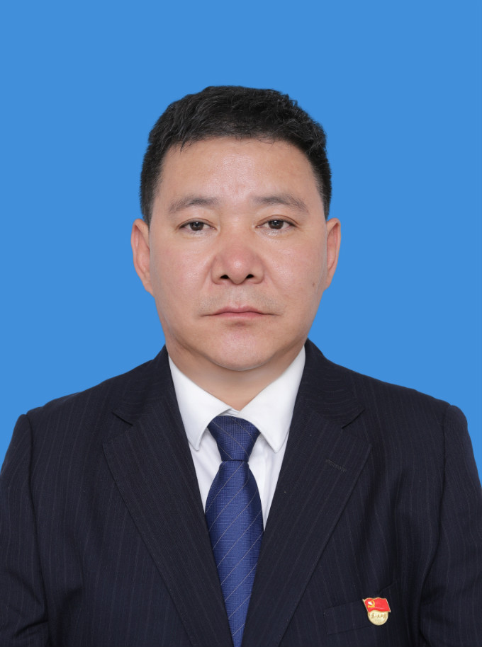 頓珠朗加 (董事長(zhǎng)、黨委書記)